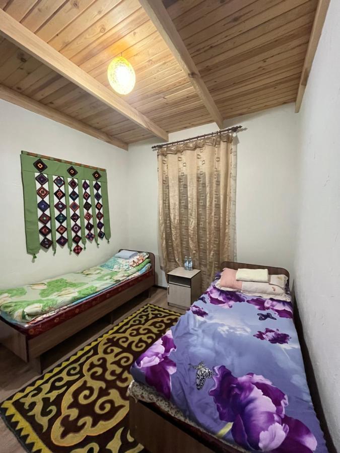 Guest House Guljan Bokonbayevo Buitenkant foto