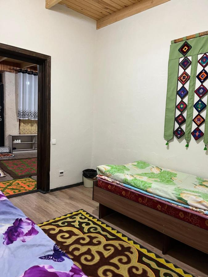 Guest House Guljan Bokonbayevo Buitenkant foto