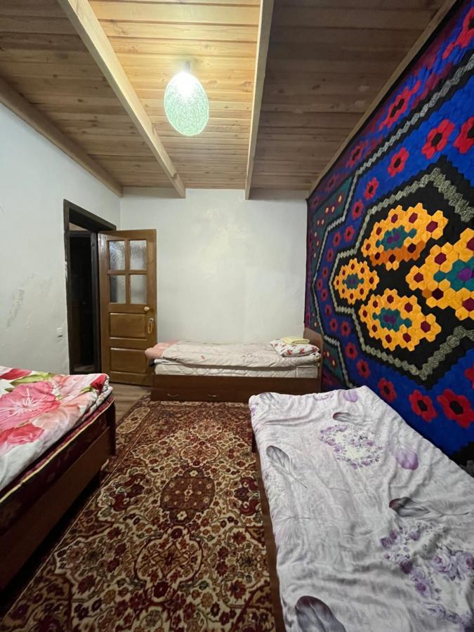 Guest House Guljan Bokonbayevo Buitenkant foto