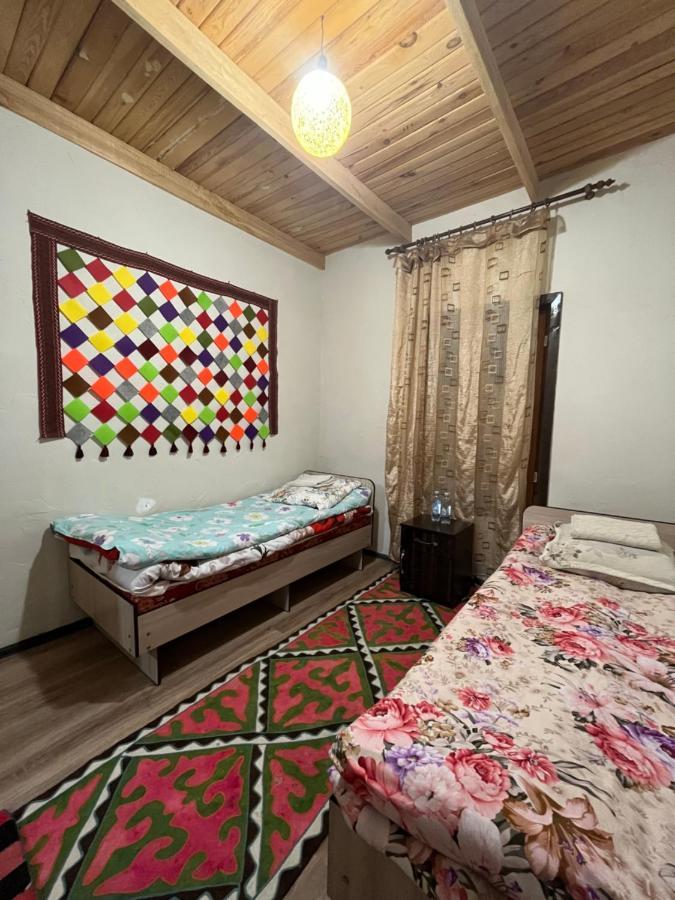 Guest House Guljan Bokonbayevo Buitenkant foto