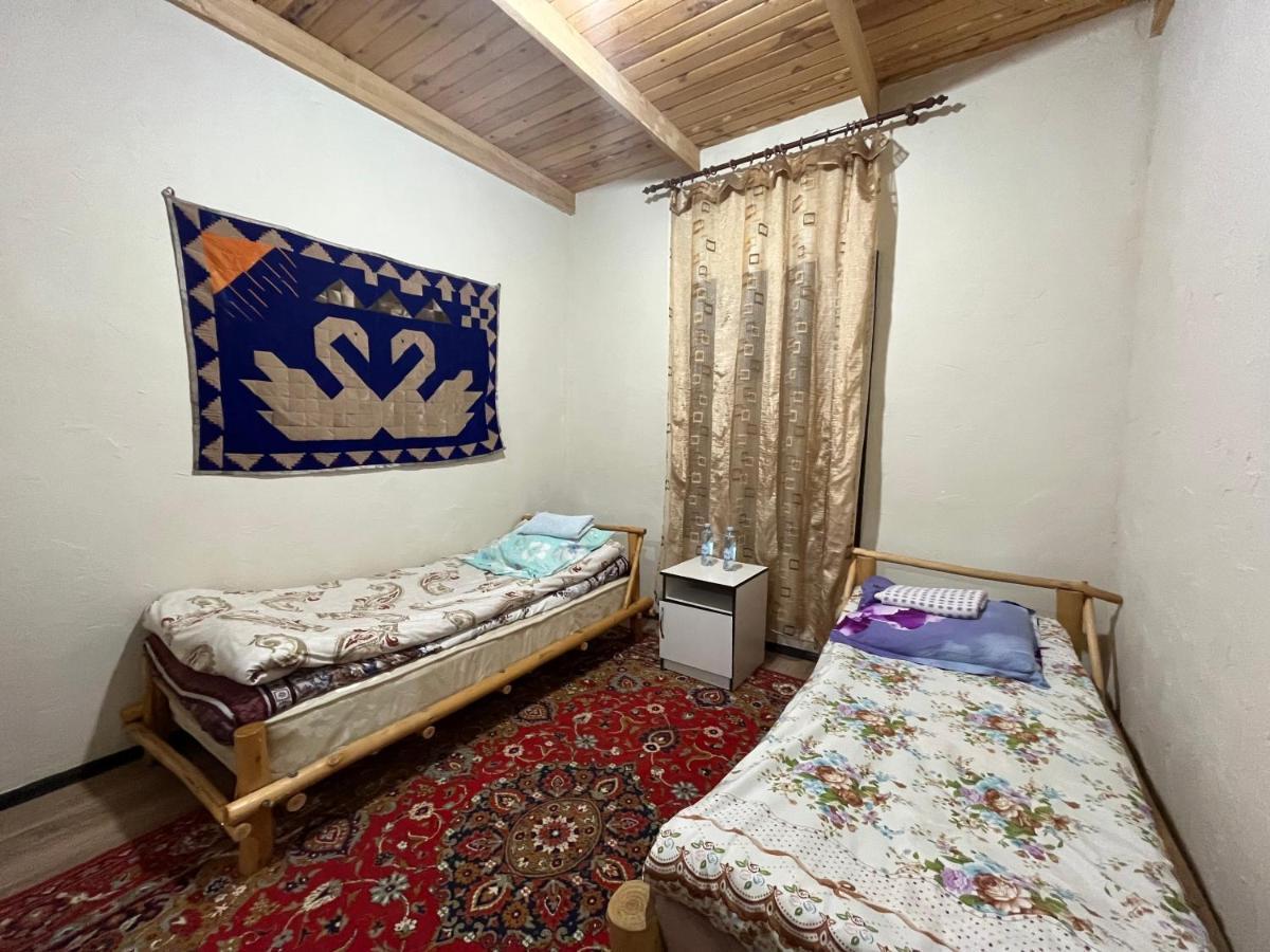 Guest House Guljan Bokonbayevo Buitenkant foto