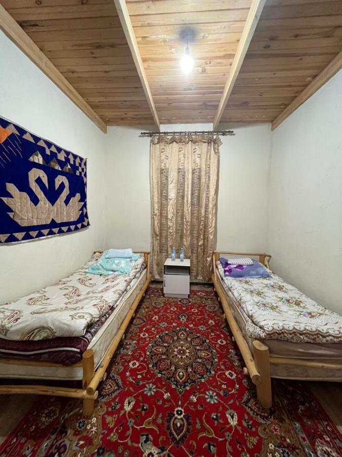 Guest House Guljan Bokonbayevo Buitenkant foto